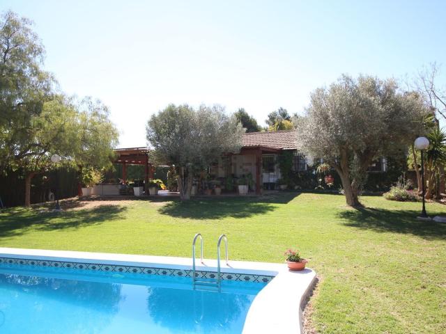 Chalet, Dolores