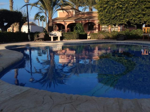 Chalet, Dolores