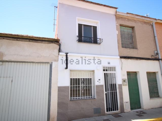 Chalet, Dolores