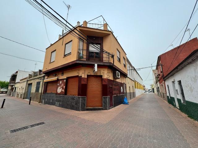 Chalet, Dolores