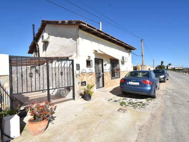 Chalet, Dolores