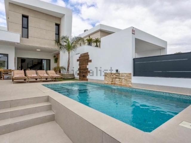 Chalet, Dolores