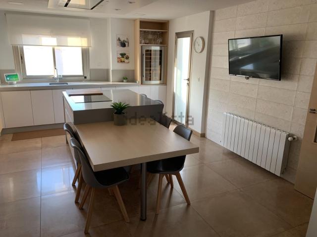Chalet, Dolores