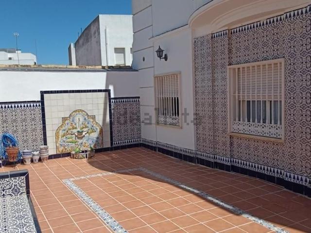 Chalet, Dos Hermanas