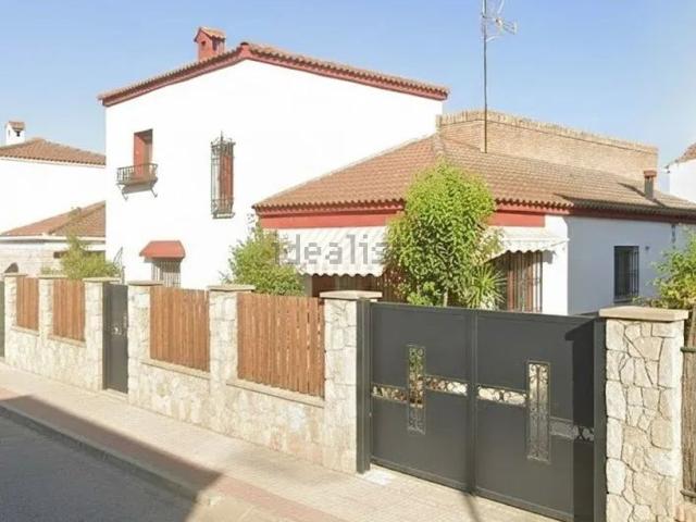 Chalet, Dos Hermanas
