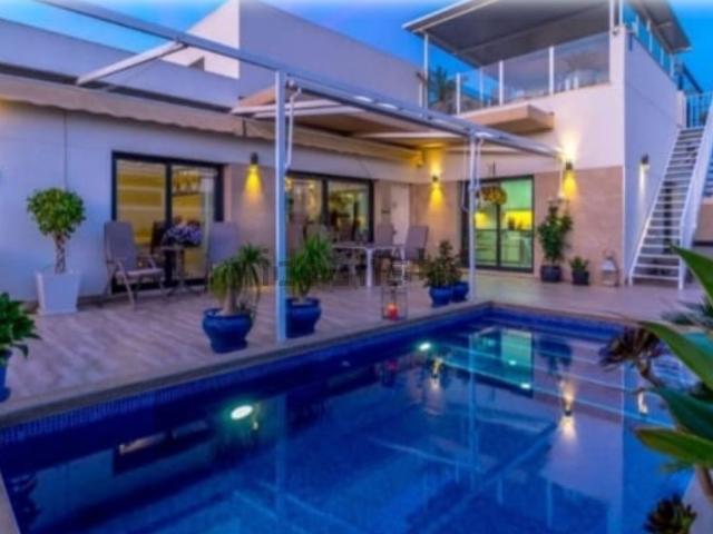 Chalet, Daya Nueva