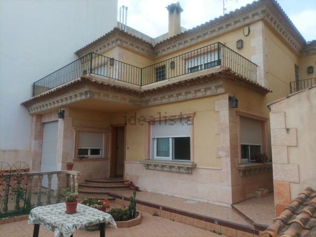 Chalet, Daya Nueva