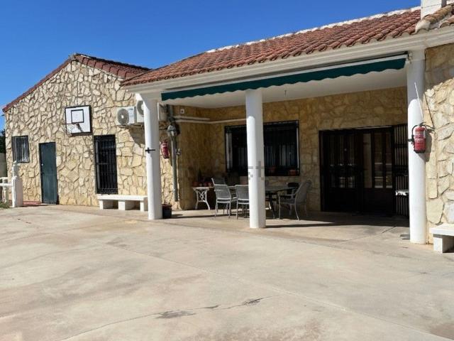 Chalet, Daimiel