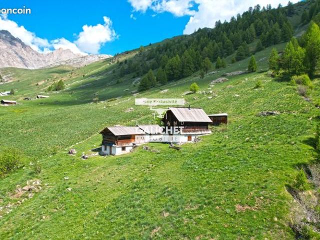 Chalet d'alpage prêt à vous accueillir à Arvieux Queyras