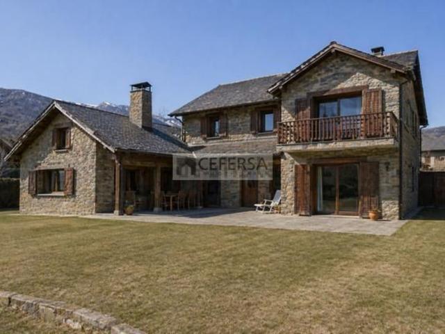 Chalet, Das