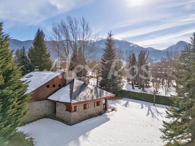 Chalet, Das