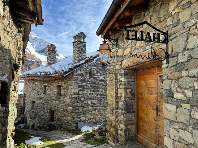 Chalet d'exception avec une vue panoramique Val d'Isère / Tignes