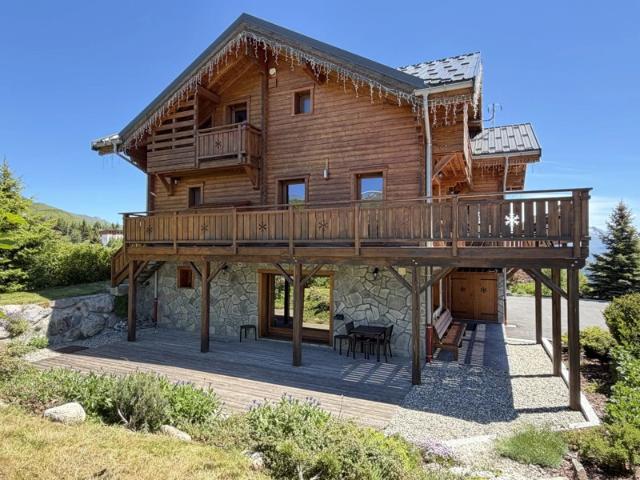 CHALET D'EXCEPTION CENTRE STATION LA TOUSSUIRE