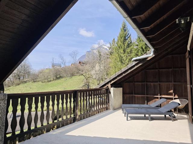 Chalet de 3 chambres sur les pentes sud de Taninges 91m² Taninges Praz de Lys Sommand