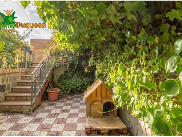 Chalet de 5 Dorm. en la Zubia con impresionantes vistas de Granada