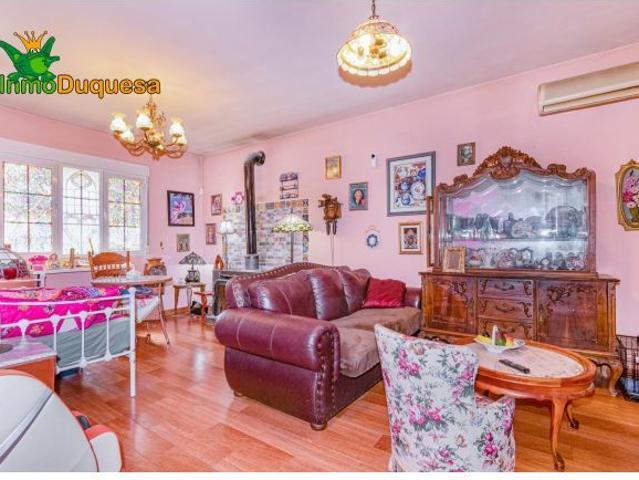 Chalet de 5 dormitorios en Ogijares