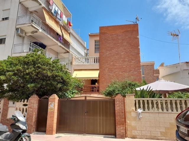 Chalet de 6 dormitorios en Piles