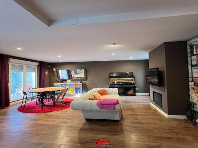 Chalet de ensueño en Velilla de San Antonio