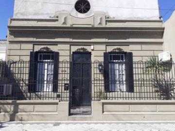 Chalet de Estilo reciclado a nuevo con pileta EXCELENTE!