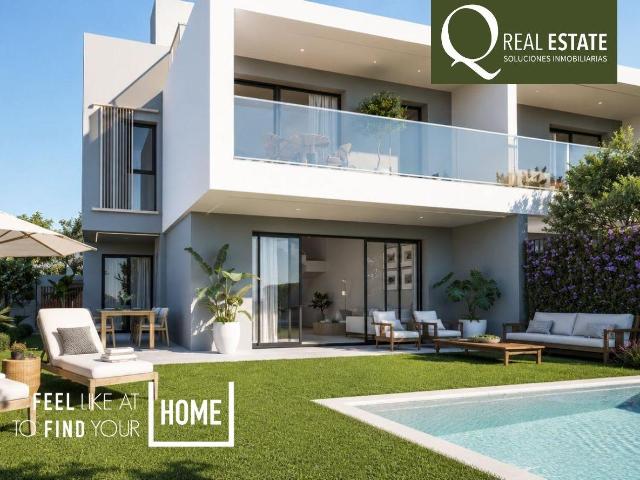 Chalet pareado de obra nueva junto al Mediterráneo en Cabo de las Huertas, Alicante