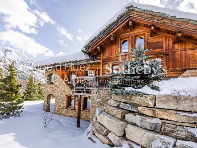 Chalet De la Lauze Au cœur de Montgenèvre à 150 mètres des pistes