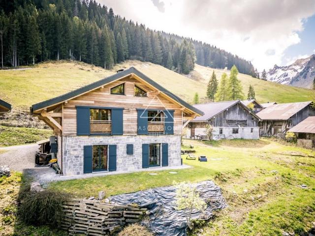 Chalet de luxe de 3 chambres en vente Essert Romand, Auvergne Rhône Alpes