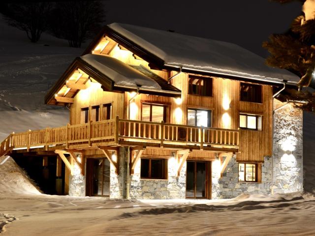 Chalet de Luxe Ski In Ski Out à Le Corbier – Retraite Montag. 237m² Le Biot