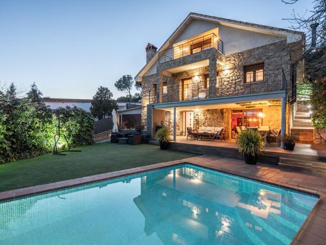 Chalet de lujo de 4 dormitorios en venta Las Rozas de Madrid, Comunidad de Madrid