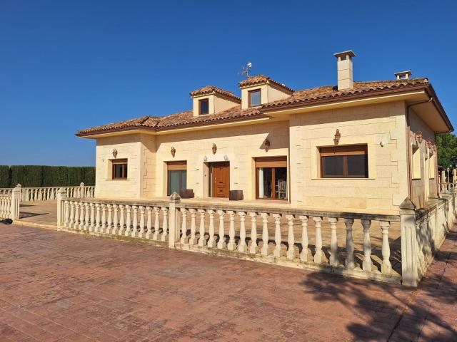Chalet de lujo en venta en Aspe