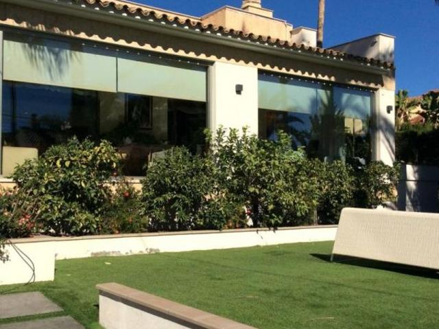 CHALET DE LUJO EN LA MEJOR URBANIZACIÓN DE BENIDORM