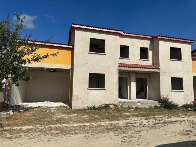 Chalet de piedra en venta Allariz