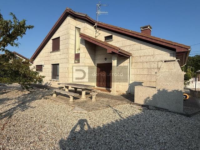 Chalet De Piedra En Venta En Tomiño Con Vistas Panorámicas. 181m² Tomiño