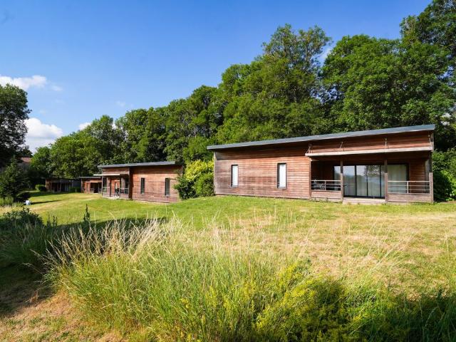 Chalet de prestige de 26 pièces en vente Langogne, Occitanie