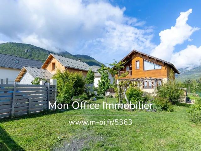 Chalet de prestige de 5 pièces en vente Guillestre, Provence Alpes Côte d'Azur