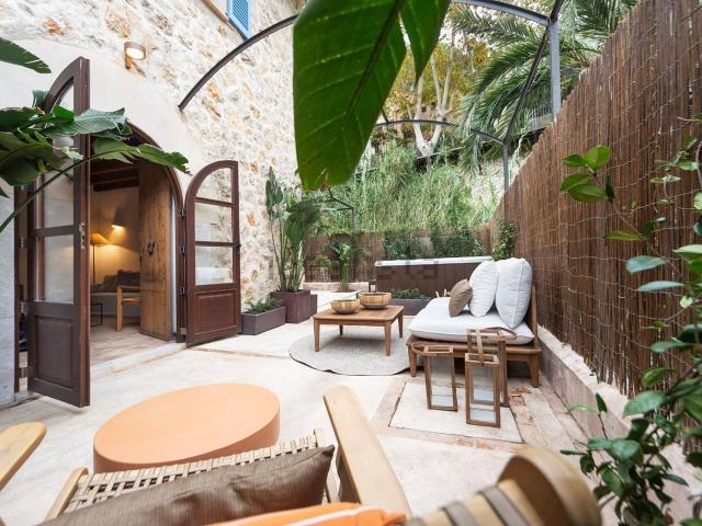 Chalet, Deià