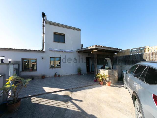 Chalet, Deltebre