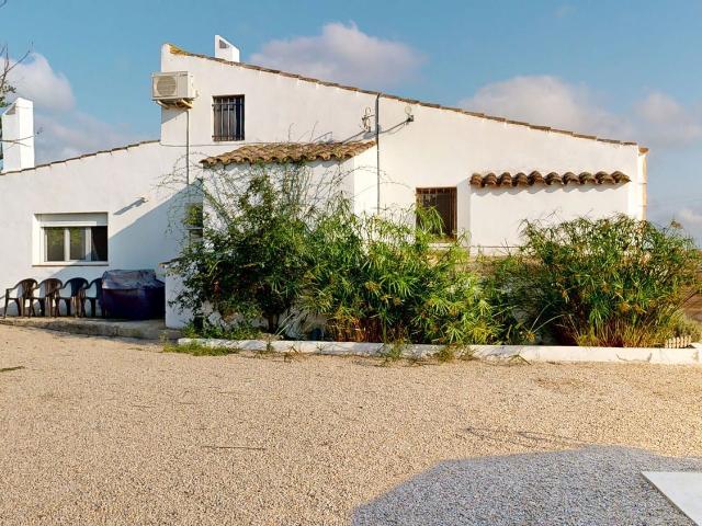 Chalet, Deltebre