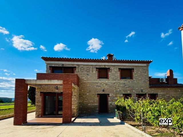 Chalet, Deltebre