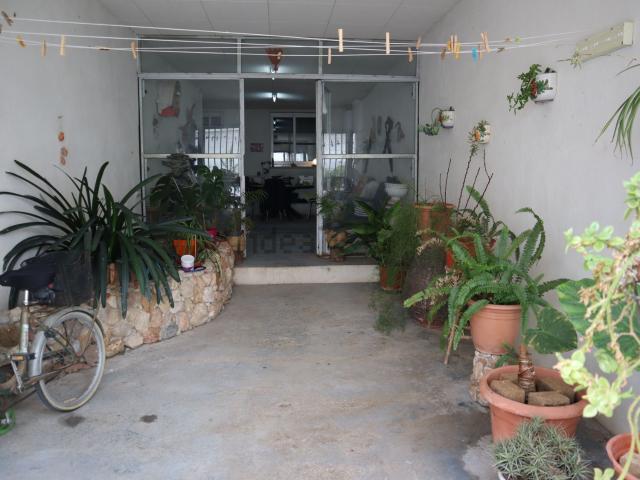 Chalet, Deltebre