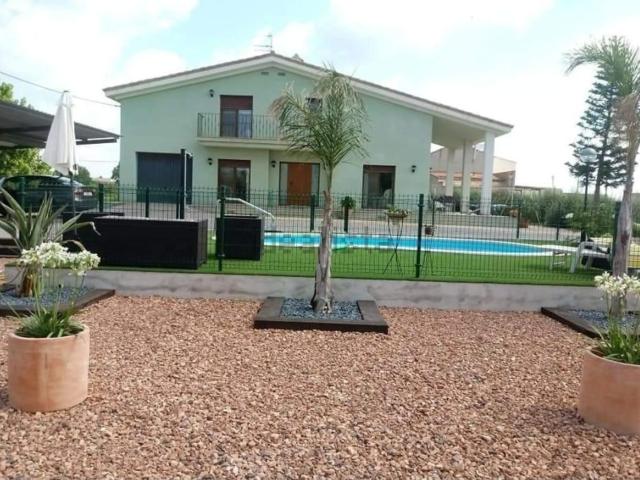 Chalet, Deltebre
