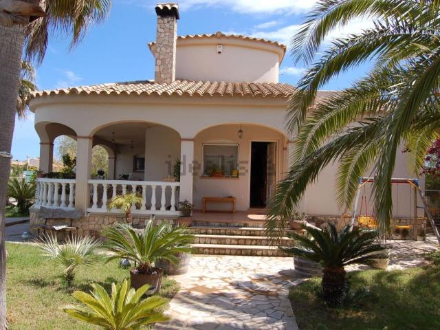 Chalet, Deltebre