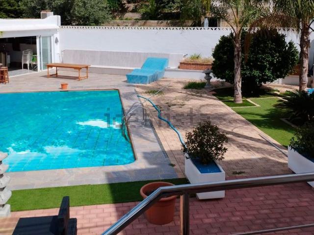 Chalet, Denia