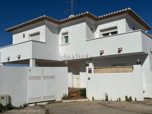 Chalet, Denia