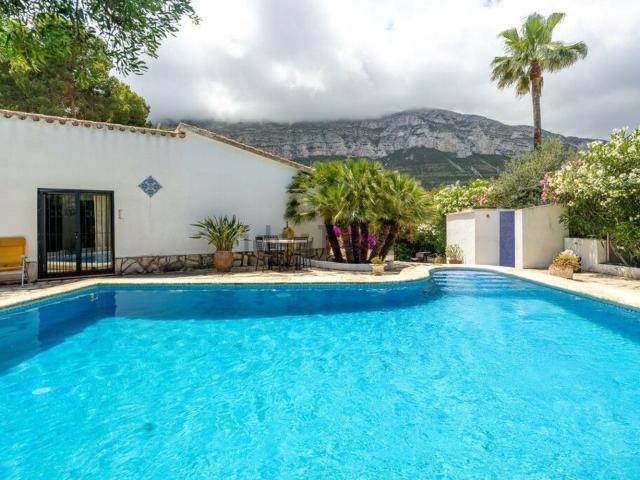 Chalet, Denia