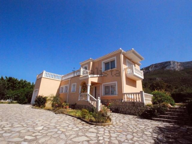 Chalet, Denia