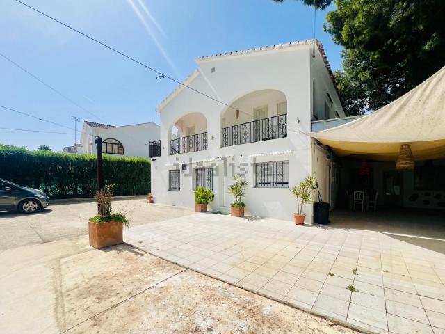 Chalet, Denia