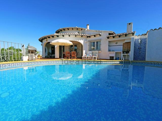 Chalet, Denia
