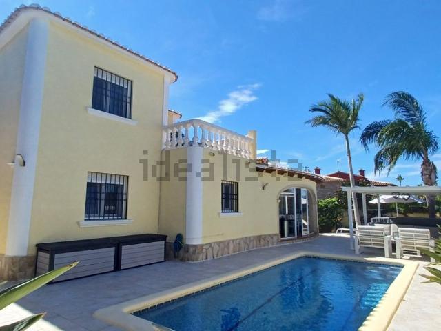 Chalet, Denia
