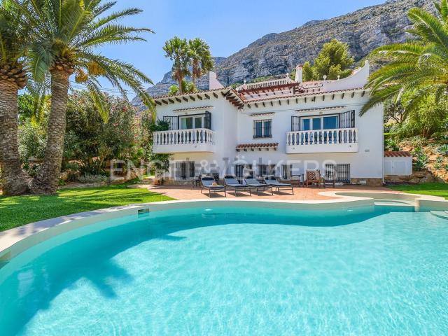 Chalet, Denia