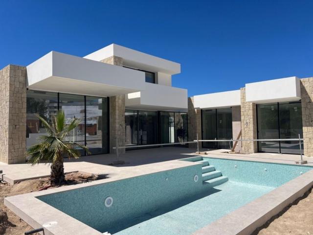 Chalet, Denia
